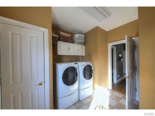 711 Henry Ave, Ballwin, MO 63011 photo 33