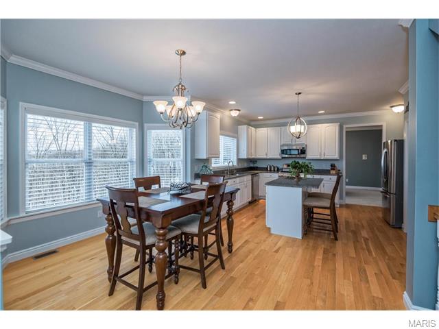 1044 Stone Spring Ct, Eureka, MO 63025 photo 11