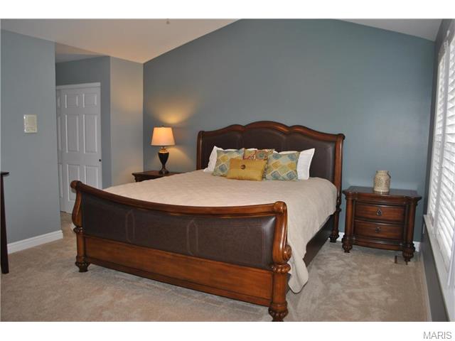 1044 Stone Spring Ct, Eureka, MO 63025 photo 20