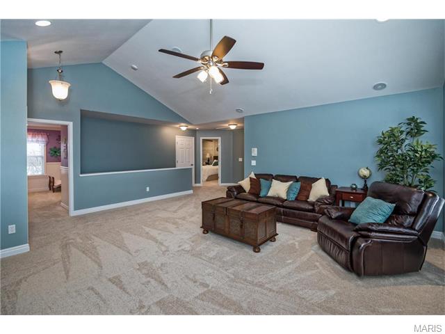 1044 Stone Spring Ct, Eureka, MO 63025 photo 18