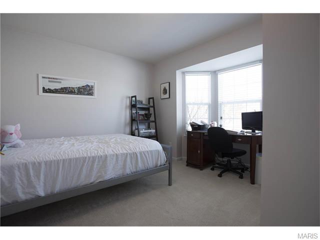 203 Spring Borough, O'fallon, MO 63368 photo 8
