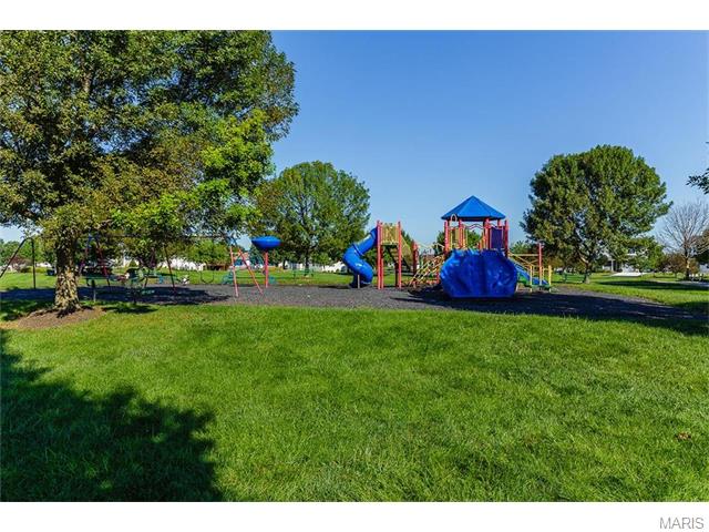 171 Rightfield Dr, O'fallon, MO 63366 photo 48