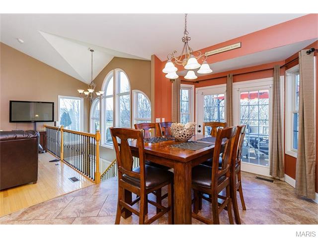 171 Rightfield Dr, O'fallon, MO 63366 photo 10
