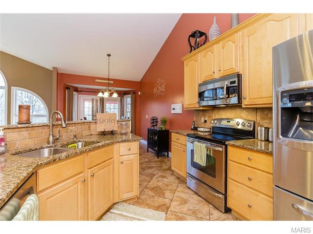 171 Rightfield Dr, O'fallon, MO 63366 photo 3