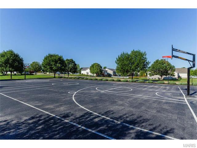 171 Rightfield Dr, O'fallon, MO 63366 photo 54