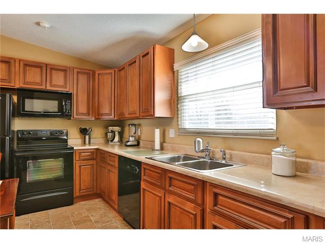 1334 Great Warrior Dr, O'fallon, MO 63366 photo 7