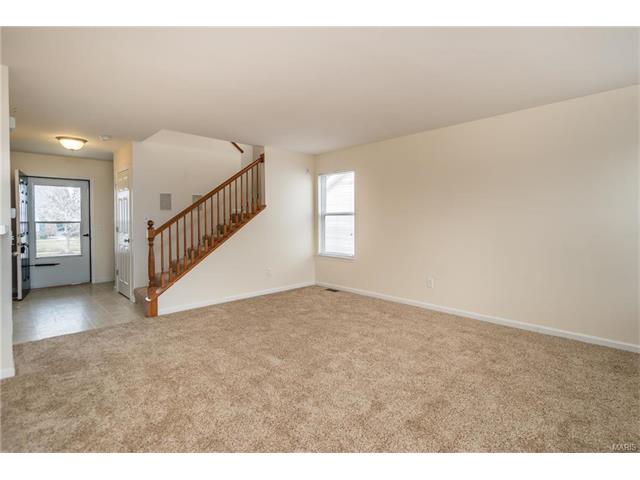1531 Batters Box Dr, O'fallon, MO 63366 photo 4