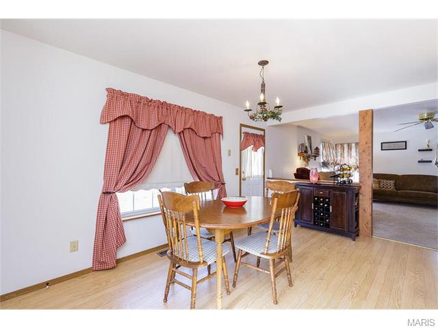 44 Chip Dr, O'fallon, MO 63366 photo 9