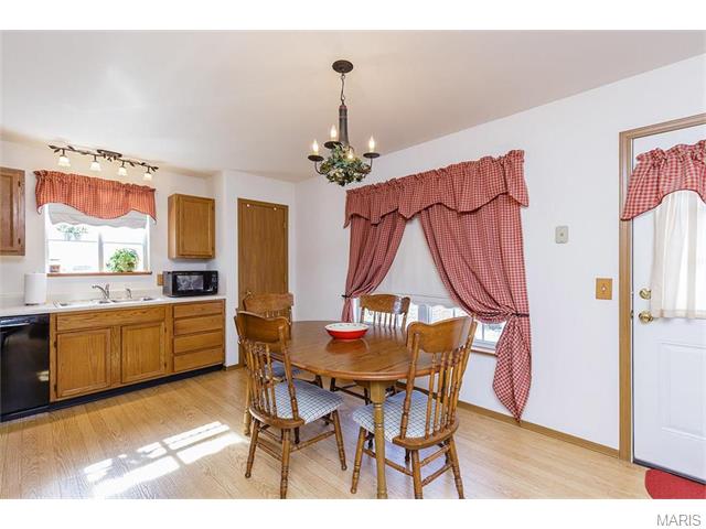 44 Chip Dr, O'fallon, MO 63366 photo 6