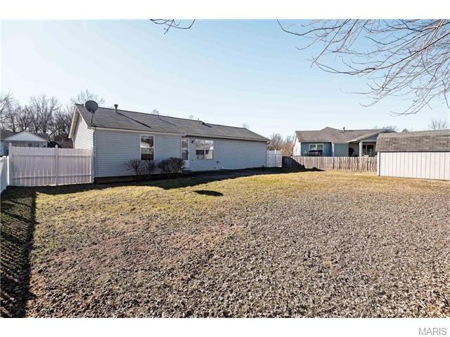 635 Sunward Dr, O'fallon, MO 63368 photo 17