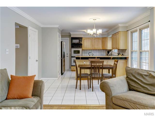 1344 Rusticview Dr, Ballwin, MO 63011 photo 11