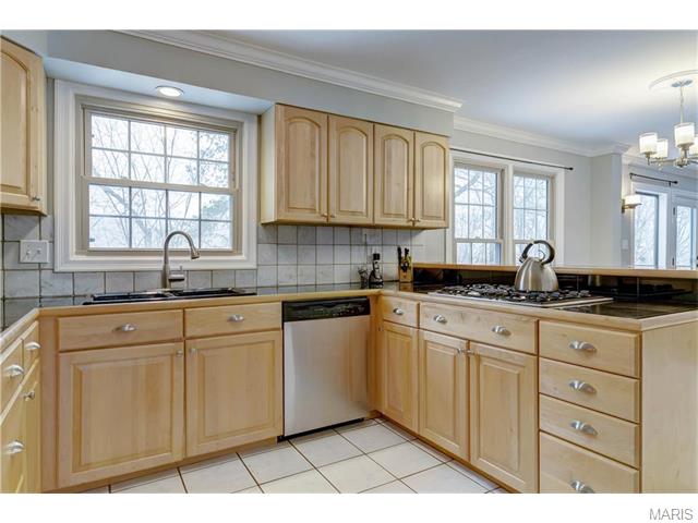 1344 Rusticview Dr, Ballwin, MO 63011 photo 14