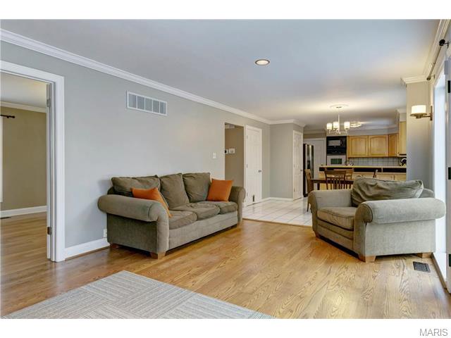 1344 Rusticview Dr, Ballwin, MO 63011 photo 10