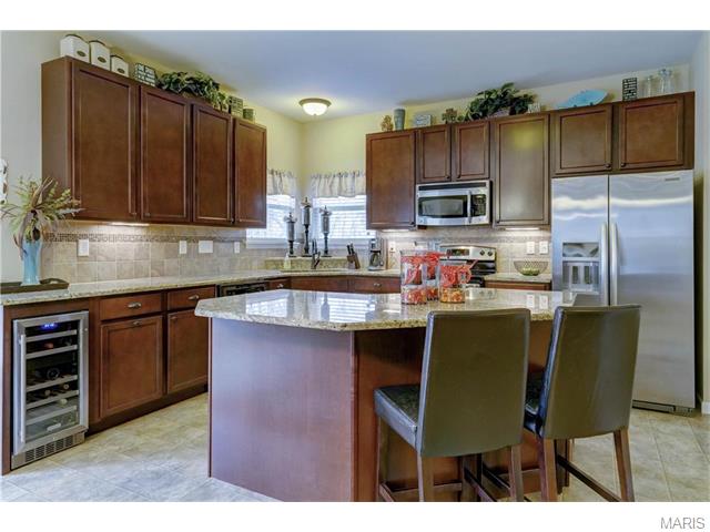 1441 Red Oak Plantation Dr, Ballwin, MO 63021 photo 13