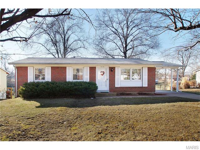 409 Ranch Dr, Ballwin, MO 63011 photo 1