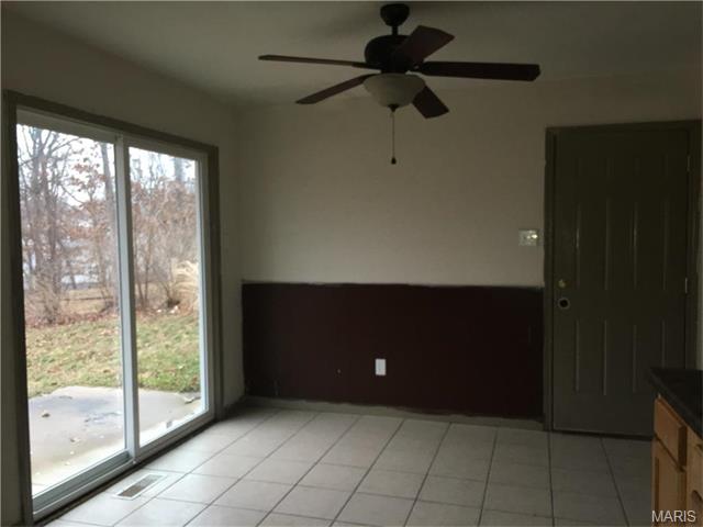 21 Pershing Cir, O'fallon, MO 63366 photo 5