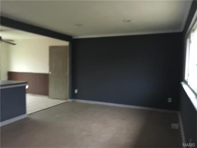 21 Pershing Cir, O'fallon, MO 63366 photo 3