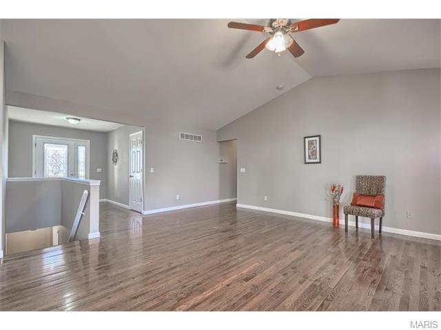 2651 Brook Meadow Ln, O'fallon, MO 63368 photo 3