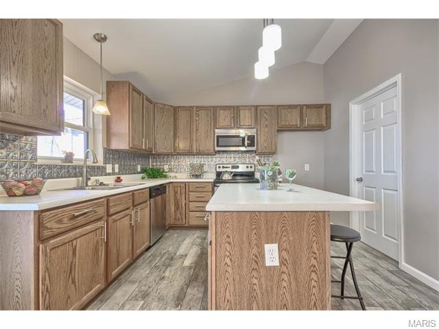 2651 Brook Meadow Ln, O'fallon, MO 63368 photo 5