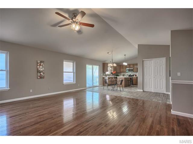 2651 Brook Meadow Ln, O'fallon, MO 63368 photo 2