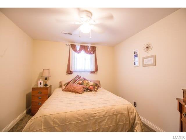702 Saint Joseph Ave, O'fallon, MO 63366 photo 31