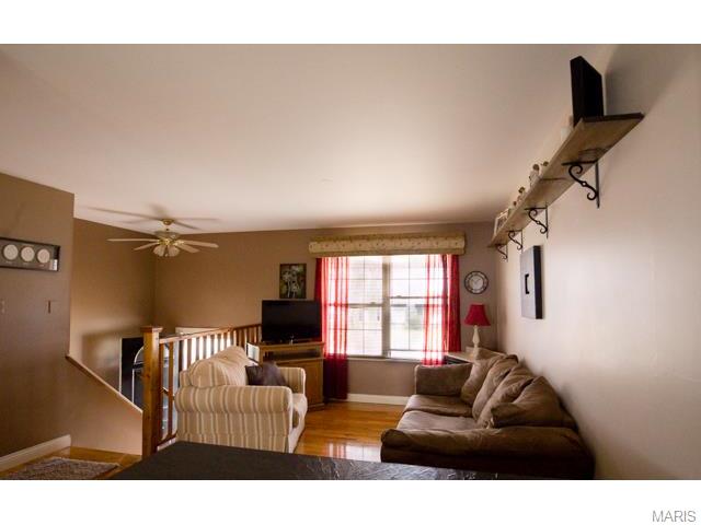 702 Saint Joseph Ave, O'fallon, MO 63366 photo 4