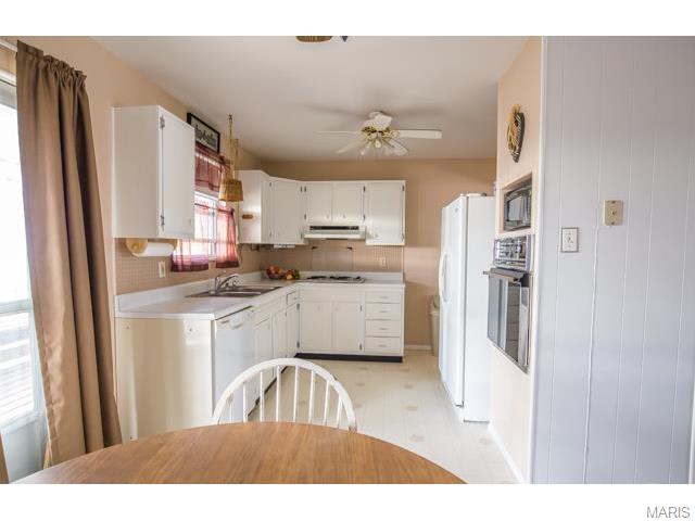 702 Saint Joseph Ave, O'fallon, MO 63366 photo 7