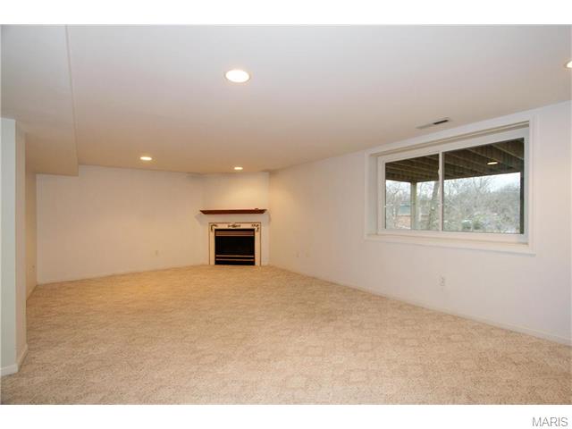 138 Timka Dr, Ballwin, MO 63011 photo 19