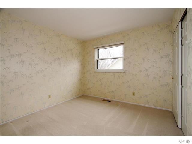 138 Timka Dr, Ballwin, MO 63011 photo 16