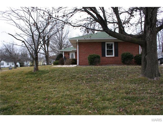 203 W Pitman St, O'fallon, MO 63366 photo 4