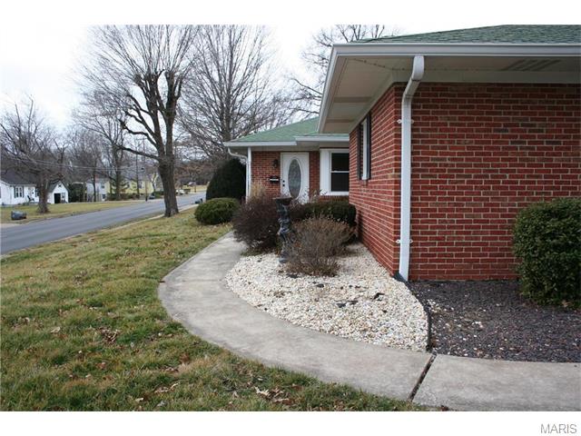 203 W Pitman St, O'fallon, MO 63366 photo 3