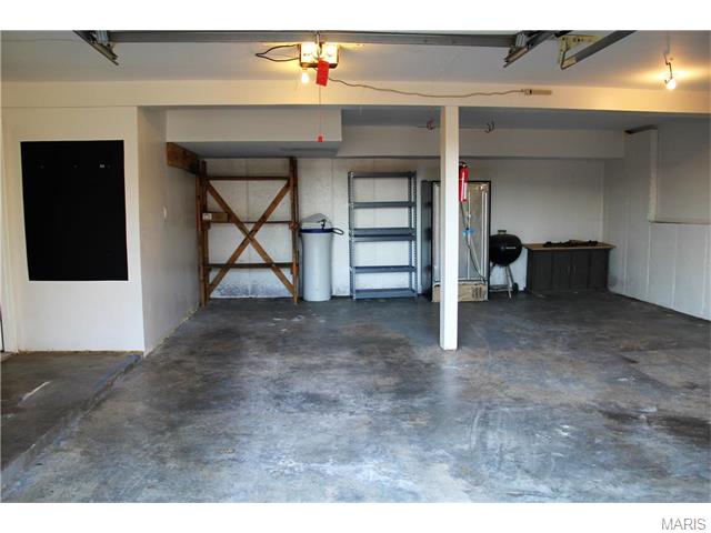 85 Edward Dr, Eureka, MO 63025 photo 4