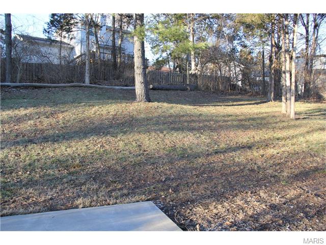 85 Edward Dr, Eureka, MO 63025 photo 3