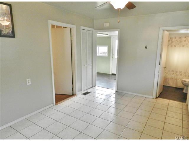 940 Spring Ave, Saint Charles, MO 63301 photo 9