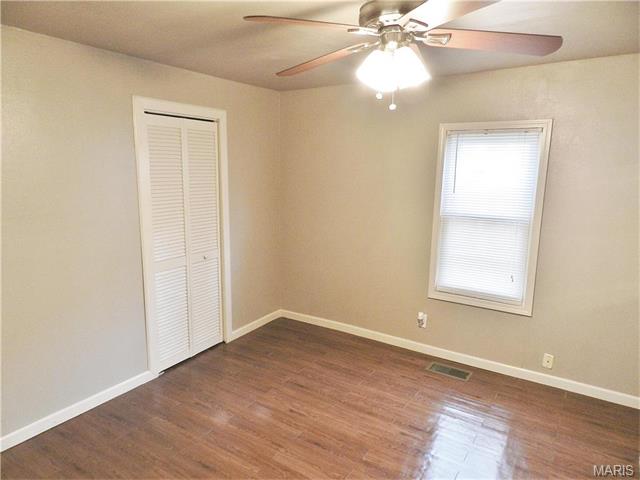 940 Spring Ave, Saint Charles, MO 63301 photo 12
