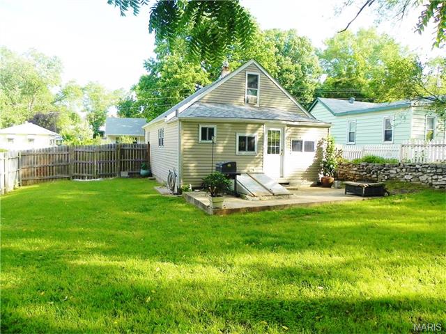 940 Spring Ave, Saint Charles, MO 63301 photo 21