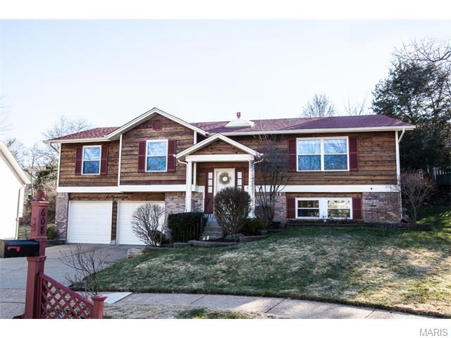 608 Wynn Pl, Ballwin, MO 63021 photo 1