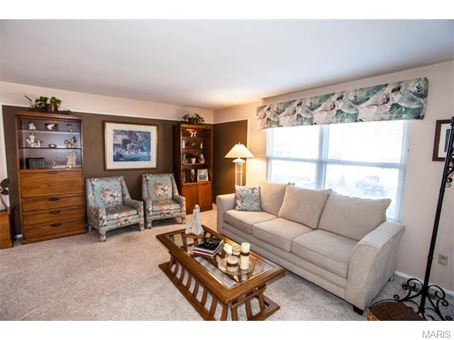 608 Wynn Pl, Ballwin, MO 63021 photo 7