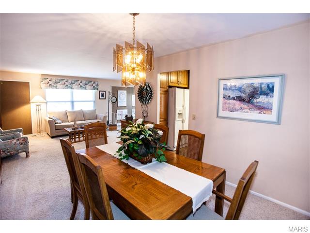 608 Wynn Pl, Ballwin, MO 63021 photo 10