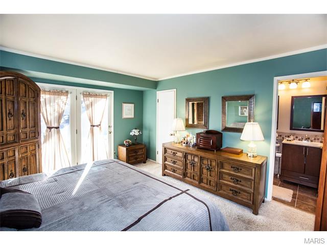 608 Wynn Pl, Ballwin, MO 63021 photo 18