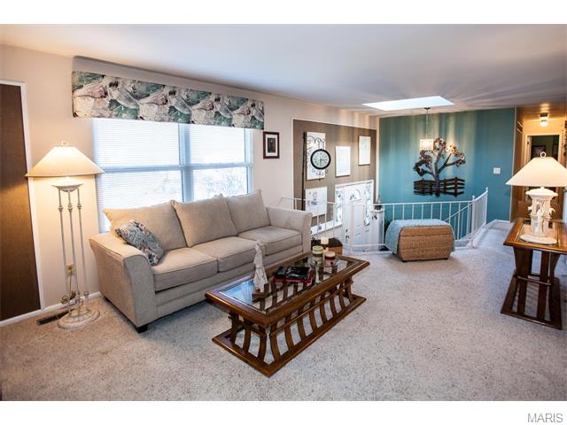 608 Wynn Pl, Ballwin, MO 63021 photo 5