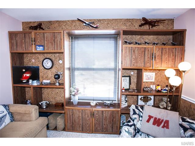 608 Wynn Pl, Ballwin, MO 63021 photo 22