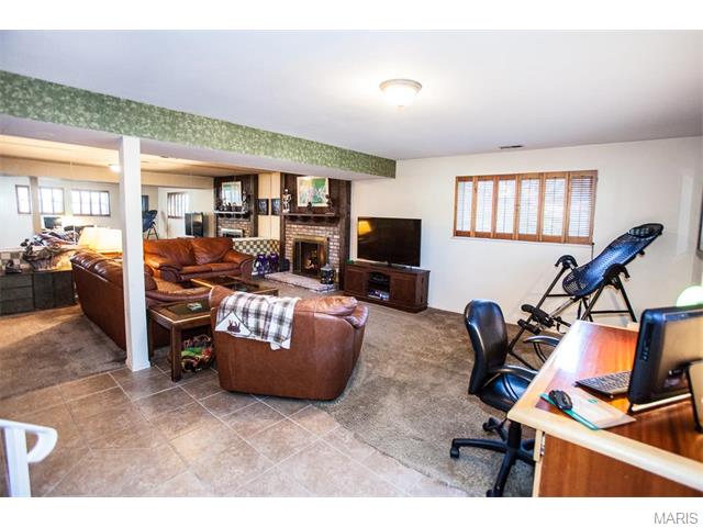 608 Wynn Pl, Ballwin, MO 63021 photo 26