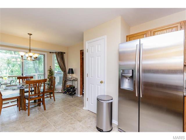 532 Wetherby Ter, Ballwin, MO 63021 photo 17