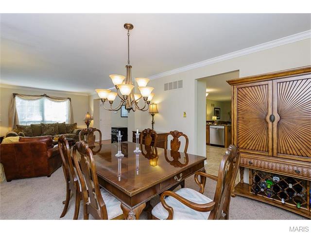 532 Wetherby Ter, Ballwin, MO 63021 photo 11