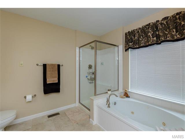 532 Wetherby Ter, Ballwin, MO 63021 photo 30