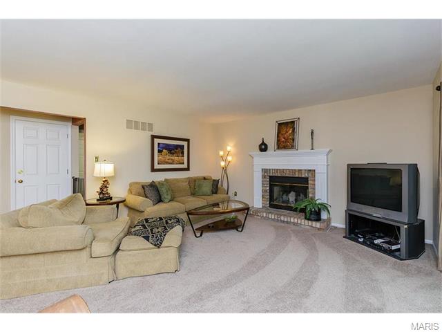 532 Wetherby Ter, Ballwin, MO 63021 photo 22