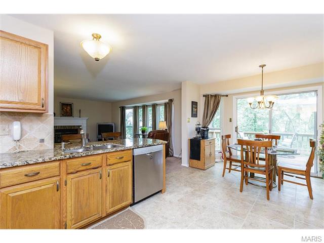 532 Wetherby Ter, Ballwin, MO 63021 photo 18