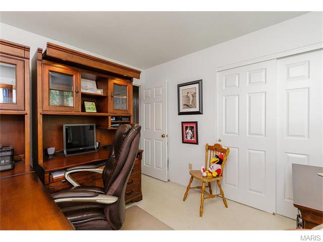532 Wetherby Ter, Ballwin, MO 63021 photo 25