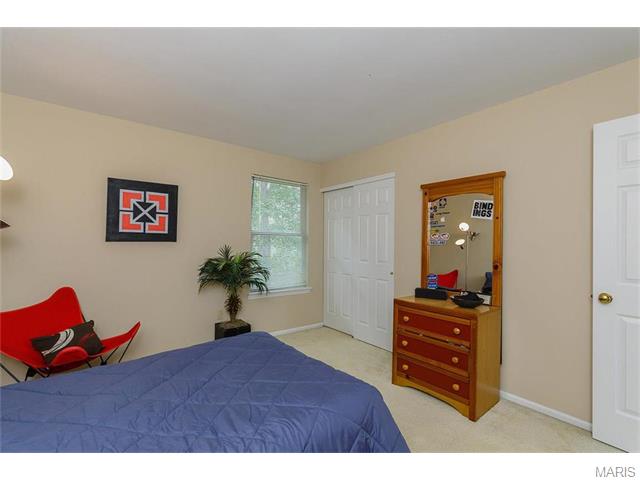 532 Wetherby Ter, Ballwin, MO 63021 photo 34